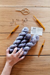 Darn Good Yarn Lino Gris